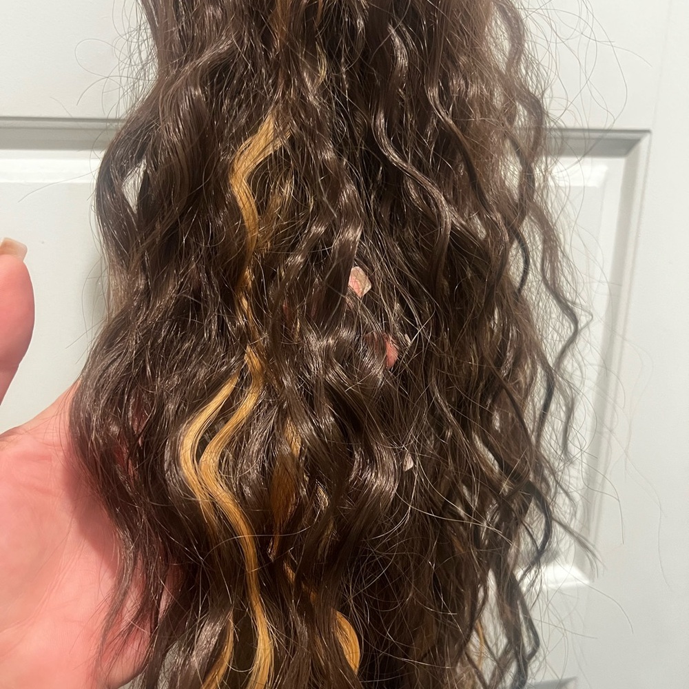 Long Wavy Brown Hair Extension - Picture 5 of 7